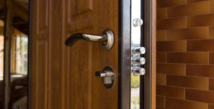 Door lock Markham