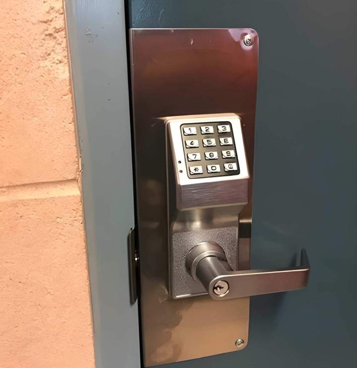 Door number key lock Markham
