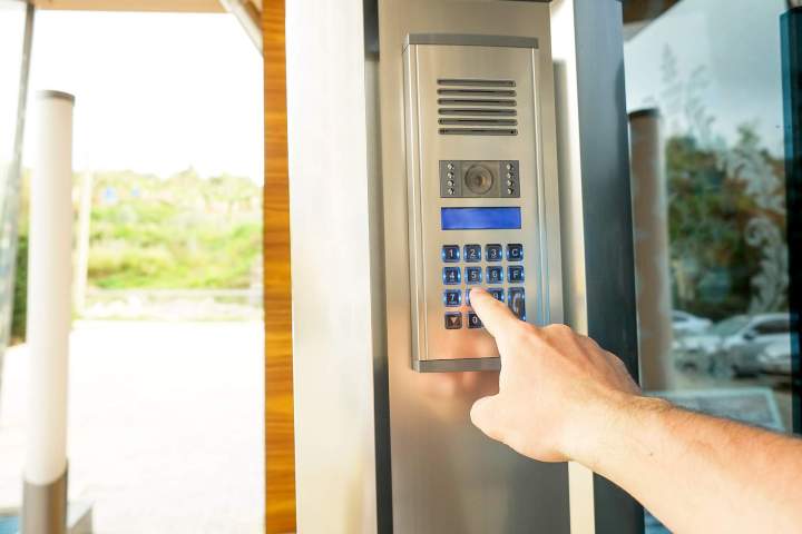 Electronic door lock Markham